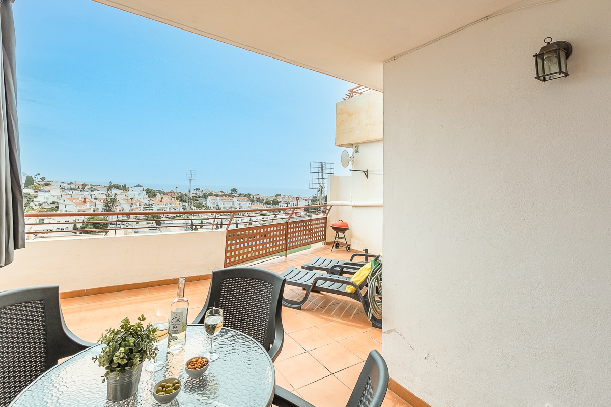 Andaluz Apartments terrace holiday apartment MDN02