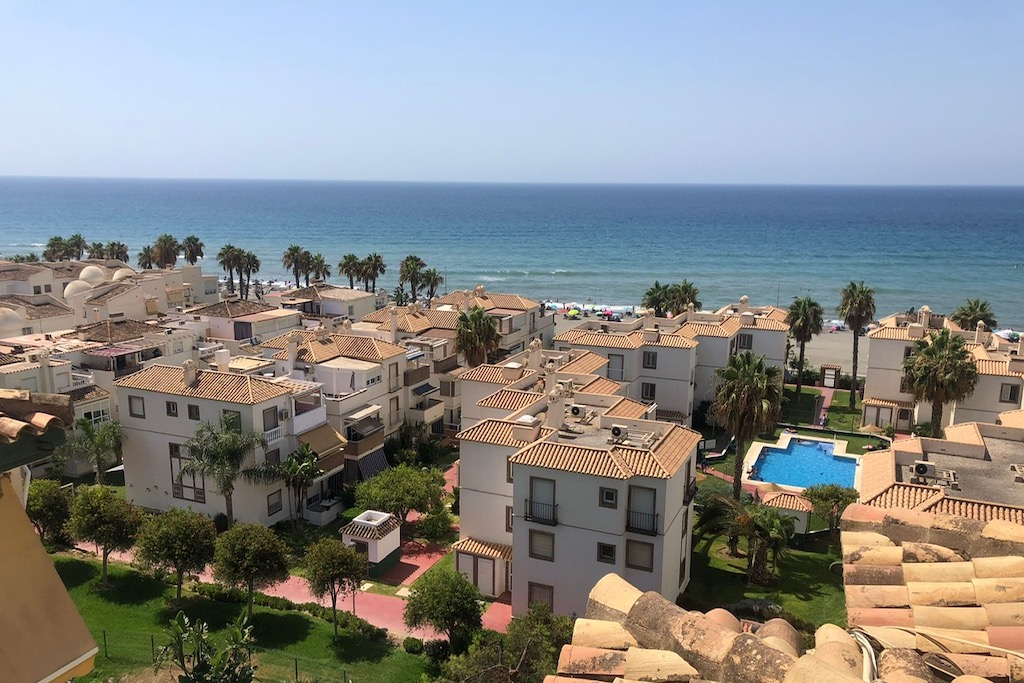 Andaluz Apartments urbanization and beach holiday apartment Laguna